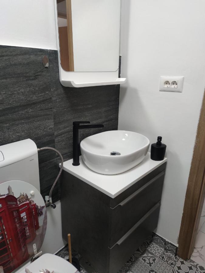 דירות קארלובץ Apartman M&M'S מראה חיצוני תמונה